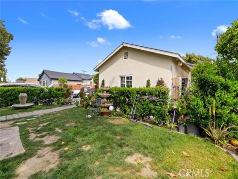 2005 W 11th  , Santa Ana, CA