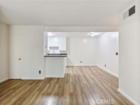 1001 W Macarthur 110 , Santa Ana, CA