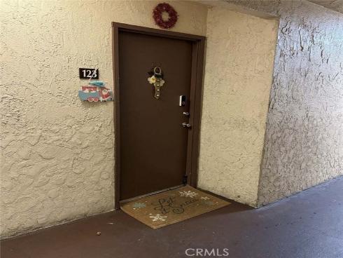 801 S Lyon  21 (A-123)  Street, Santa Ana, CA