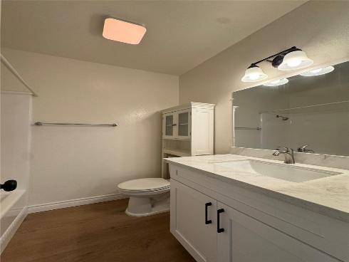 2511 W Sunflower F11 , Santa Ana, CA