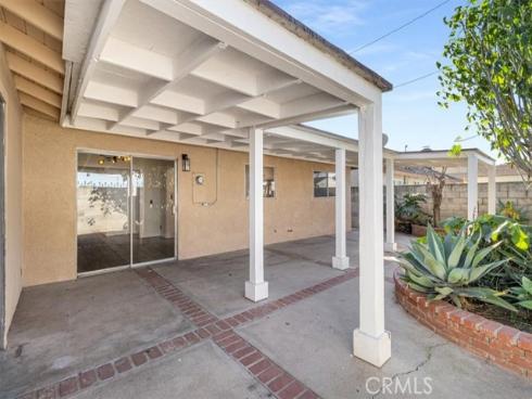 2618 S Pacific Avenue, Santa Ana, CA