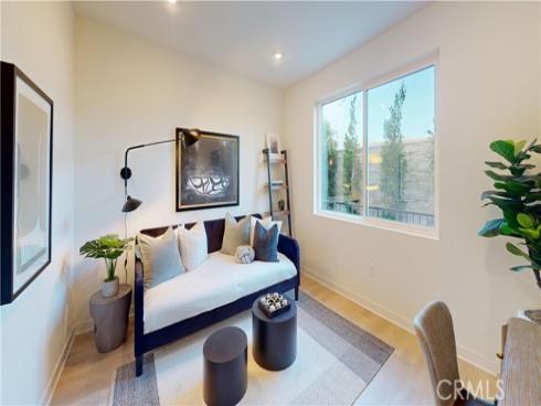 1814 E 1st 350 Street, Santa Ana, CA