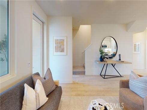 1814 E 1st 350 Street, Santa Ana, CA