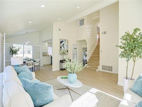 2301 W Manly , Santa Ana, CA