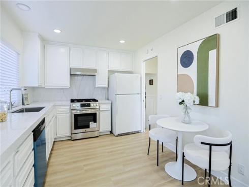 2301 W Manly , Santa Ana, CA