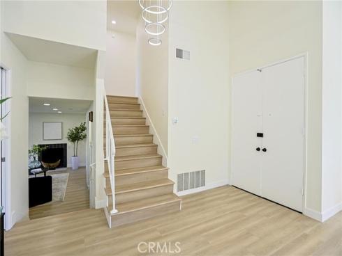 2301 W Manly , Santa Ana, CA