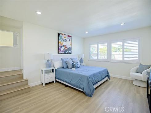 2301 W Manly , Santa Ana, CA