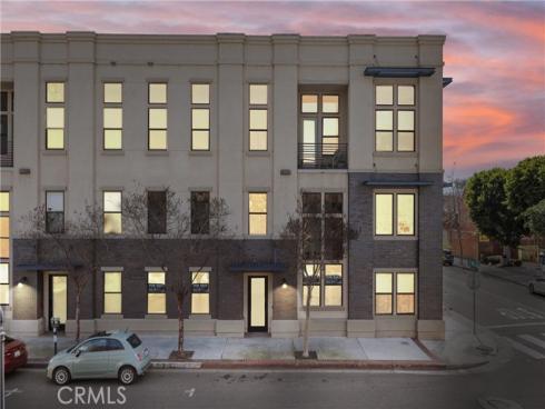 190 W 3rd , Santa Ana, CA