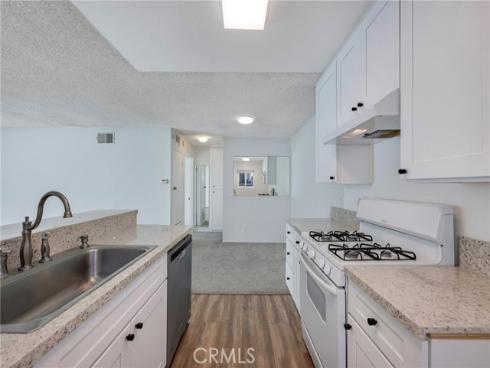 1076 Cabrillo Park C Drive, Santa Ana, CA