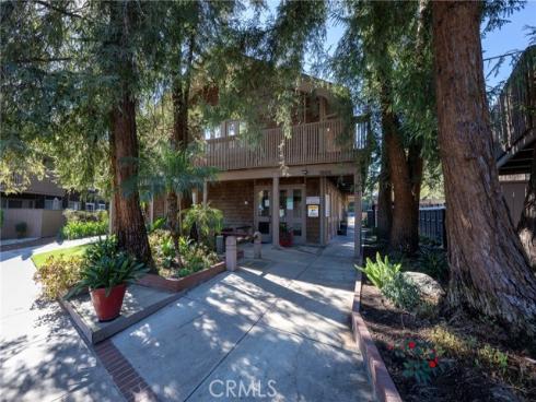 1076 Cabrillo Park C Drive, Santa Ana, CA