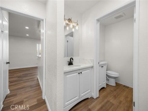 600 W 3rd B205 Street, Santa Ana, CA