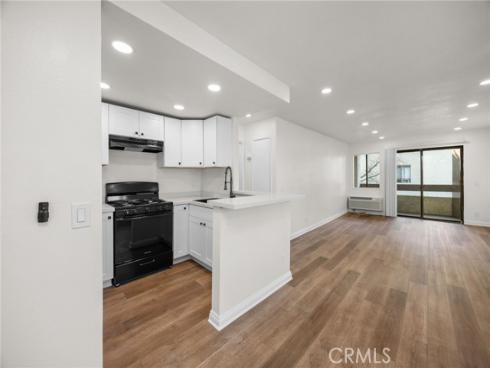 600 W 3rd B205 Street, Santa Ana, CA