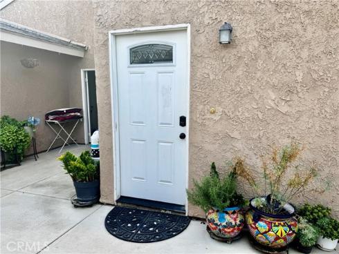 3913 W Hazard D , Santa Ana, CA