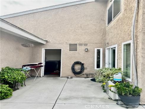 3913 W Hazard D , Santa Ana, CA