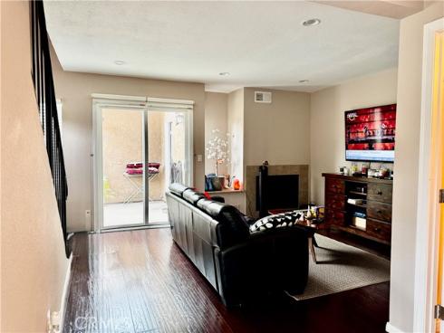 3913 W Hazard D , Santa Ana, CA