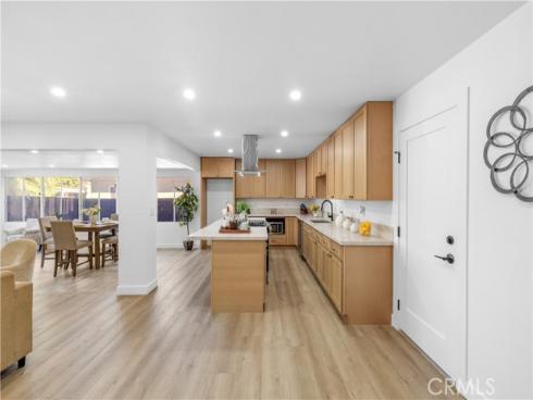 2029 W Flora , Santa Ana, CA