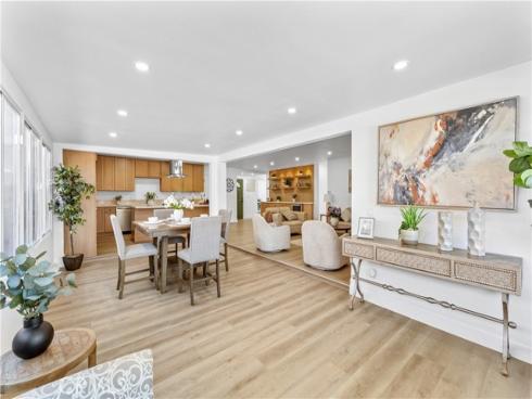 2029 W Flora , Santa Ana, CA