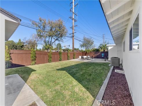 2029 W Flora , Santa Ana, CA