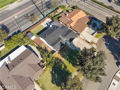 2029 W Flora , Santa Ana, CA