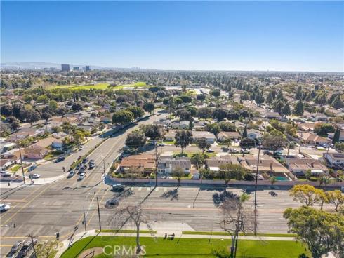 2029 W Flora , Santa Ana, CA