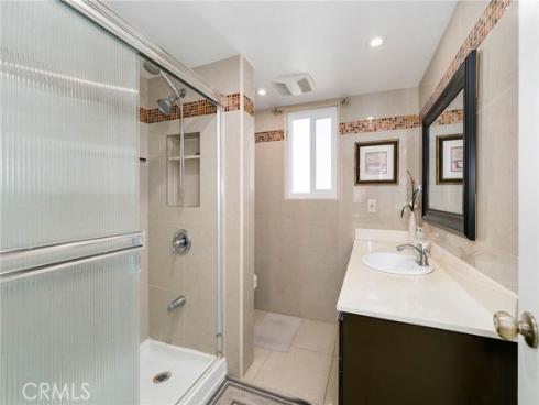 1709 Park Glen D Circle, Santa Ana, CA