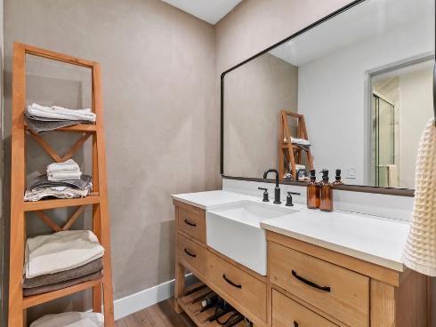 3621 S Bear C , Santa Ana, CA