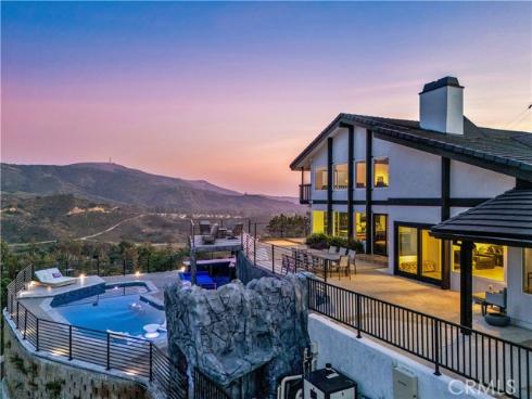 1711 Sirrine , Santa Ana, CA