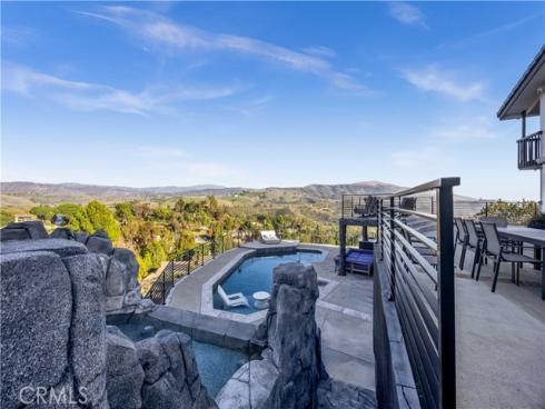 1711 Sirrine , Santa Ana, CA