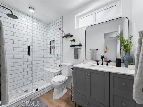 1913 W Adams , Santa Ana, CA