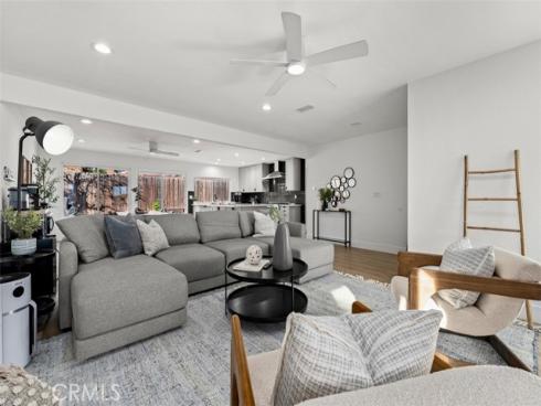 1913 W Adams , Santa Ana, CA