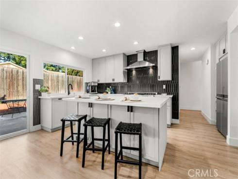 1913 W Adams , Santa Ana, CA