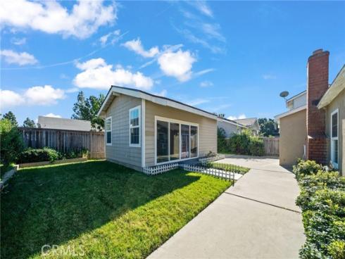 3105  S. Artesia St  , Santa Ana, CA