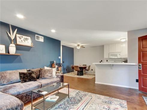 1062 Cabrillo Park C , Santa Ana, CA