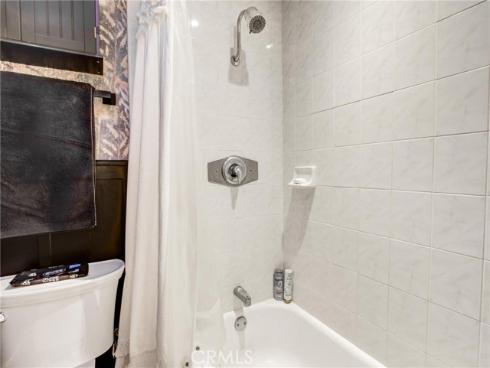 1062 Cabrillo Park C , Santa Ana, CA