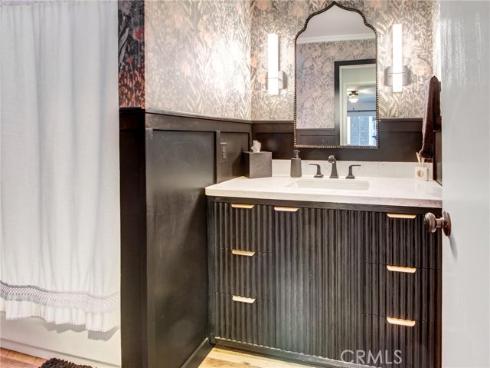 1062 Cabrillo Park C , Santa Ana, CA