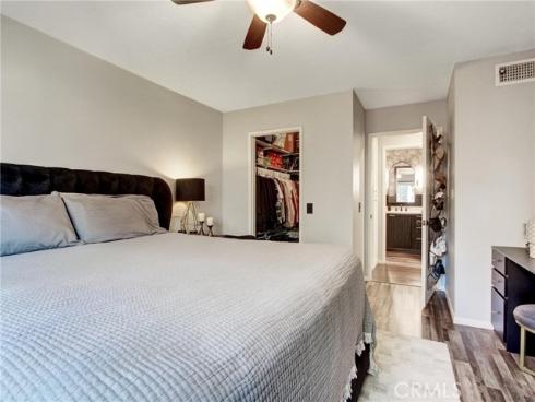 1062 Cabrillo Park C , Santa Ana, CA