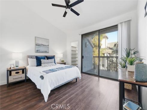 2516 W Macarthur j , Santa Ana, CA