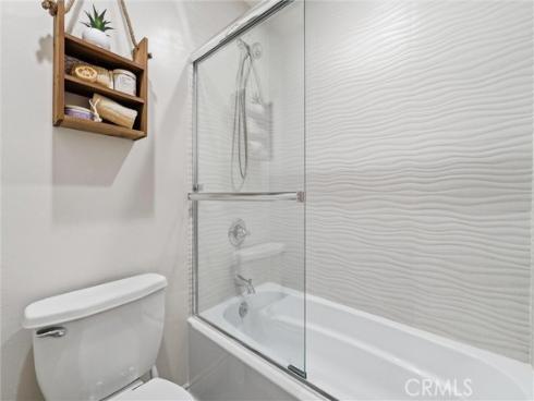 2516 W Macarthur j , Santa Ana, CA