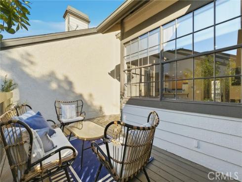 2516 W Macarthur j , Santa Ana, CA