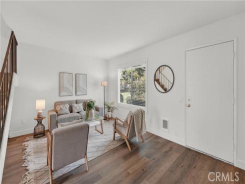 461 W Alton C , Santa Ana, CA