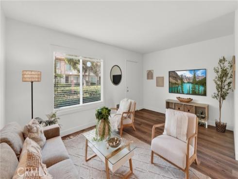 461 W Alton C , Santa Ana, CA