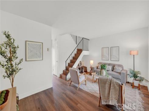 461 W Alton C , Santa Ana, CA