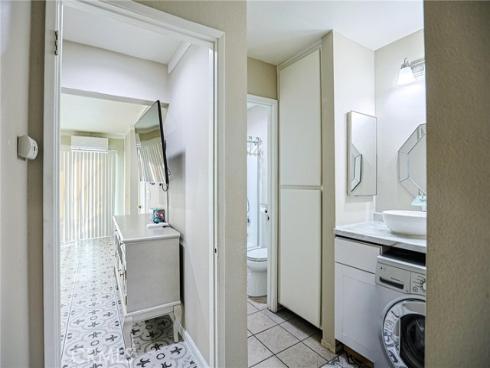 631 N Bristol 62 , Santa Ana, CA