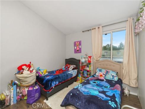 1000 W Macarthur 18 Boulevard, Santa Ana, CA