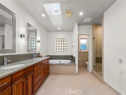 2101 N Westwood Avenue, Santa Ana, CA