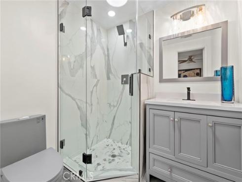 2101 N Westwood Avenue, Santa Ana, CA