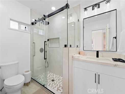 2101 N Westwood Avenue, Santa Ana, CA