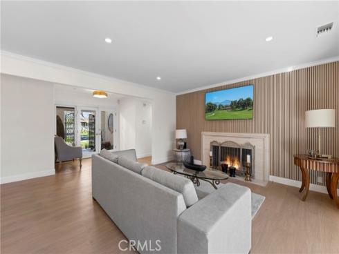 2101 N Westwood Avenue, Santa Ana, CA