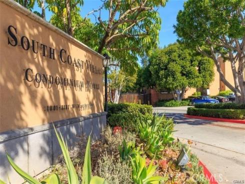 1101 W Macarthur 296 , Santa Ana, CA