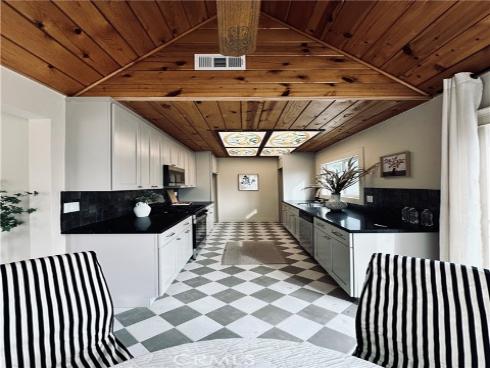 505 E Bishop  , Santa Ana, CA